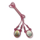 ES720100 - Escapulário N. Sra. Aparecida Infantil Acrílico Rosa - 60x1,4cm