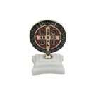 AO295021 - Pedestal Medalha de São Bento Dourada Resinada - 6,5x4,5cm