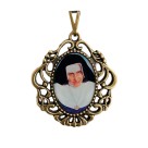 MD129226 - Medalha Santa Dulce dos Pobres (Irmã Dulce) Camafeu Ouro Velho - 4,5x4cm
