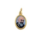 MD102205P20 - Medalha São Padre Pio de Pietrelcina Alumínio Oval Dourada c/ 20un. - 1,5x1cm