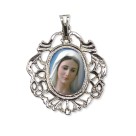 MD129046 - Medalha N. Sra. Rainha da Paz Camafeu Níquel - 5x4,2cm