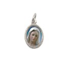 MD102413P20 - Medalha de Alumínio Oval Prata c/ 20un. N. Sra. Rainha da Paz - 1,5x1cm